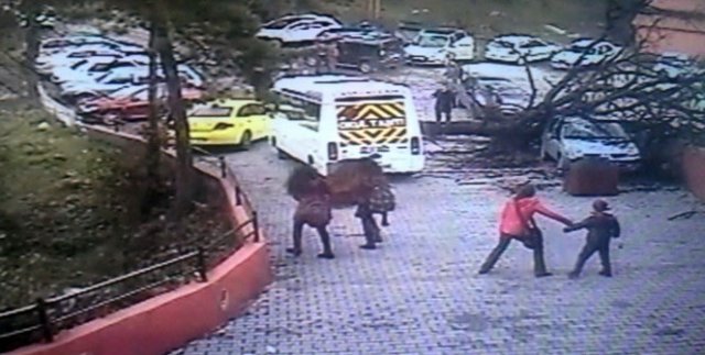 20 öğrenci faciadan döndü: O anlar kamerada