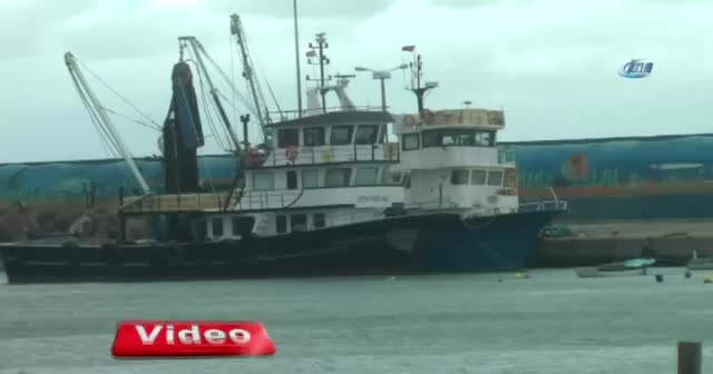 Fırtına Marmara'yı vurdu