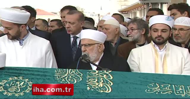 İlahiyatçı Enver Baytan son yolculuğuna uğurlandı