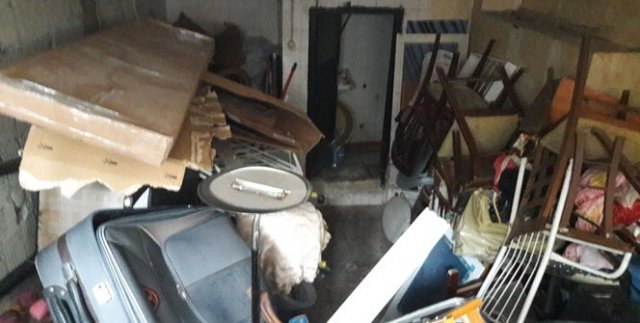 Şişli'de bir evden kamyon dolusu çöp çıktı