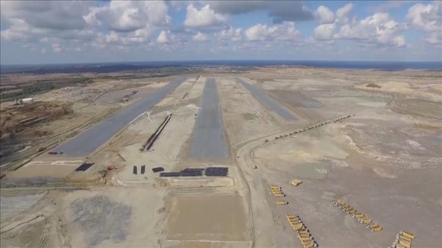 Üçüncü havalimanında ilk pist ortaya çıktı