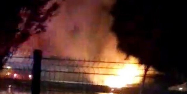 Antalya’da zincirleme kaza: 1 araç alev alev yandı