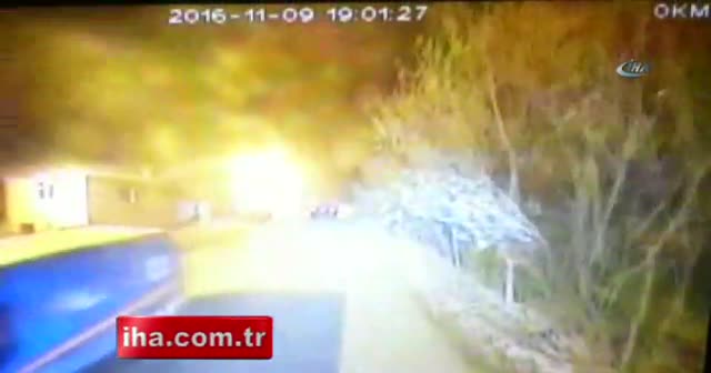 Barikat açmaya giden polise silahlı saldırı