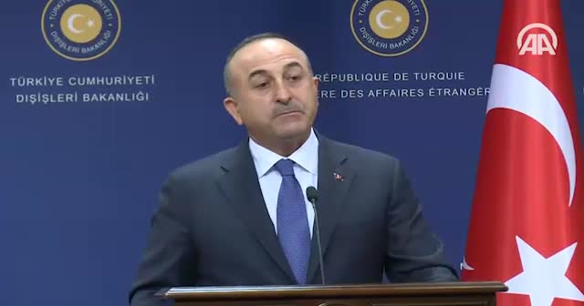Dışişleri Bakanı Çavuşoğlu: Sen kimsin de Türkiye'yi atıyorsun