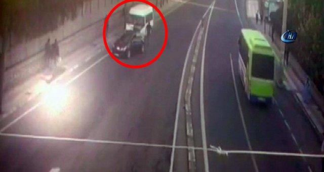 İşte Diyarbakır'da bombalı aracın durdurulduğu an