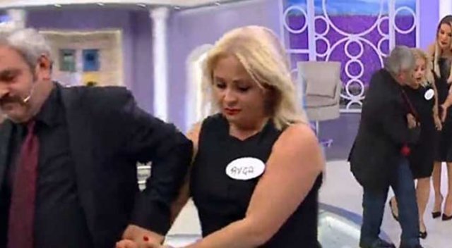 Esra Erol'da görülmemiş olay