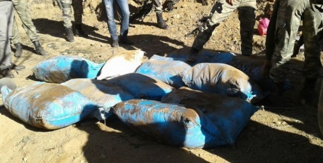 Hakkari’de 2 ton bomba yapımında kullanılan gübre ele geçirildi