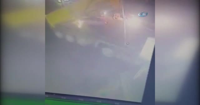 Kadın sürücü kamyonla faciaya davetiye çıkardı