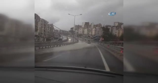 Kuşadası yine göle döndü