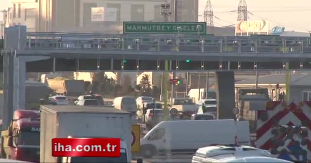 Mahmutbey Gişelerdeki trafik çilesi havadan görüntülendi