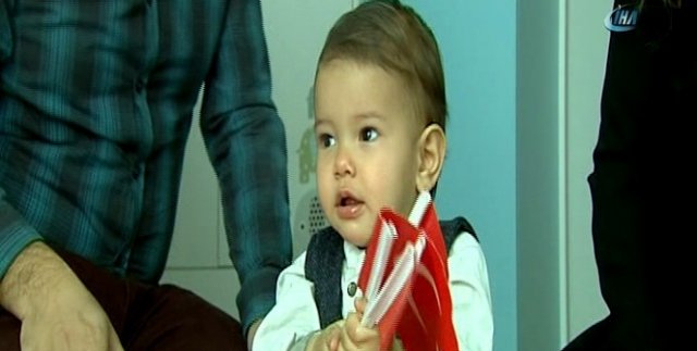 Minik Eymen Ege’nin Türk bayrağı sevgisi
