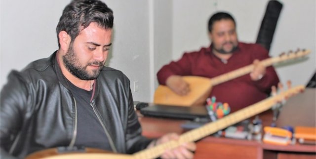 Neşet Ertaş'ın memleketine bağlama ithal ediliyor