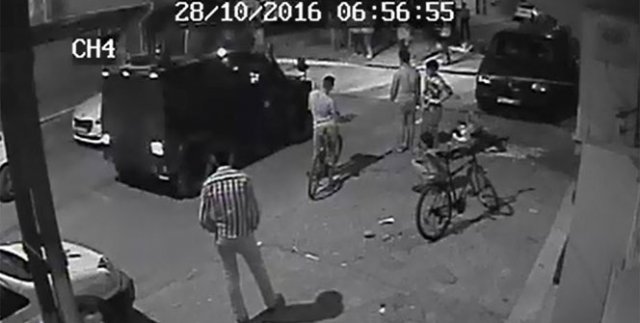 Polis merkezine ses bombası atan 2 PKK'lı suç üstü yakalandı