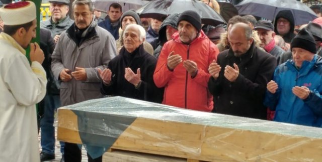 Sanatçı Kadir İnanır’ın acı günü