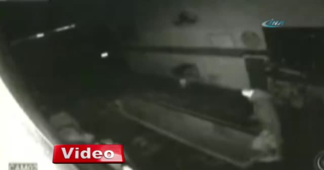 Şaşkın hırsız kuyuya düştü