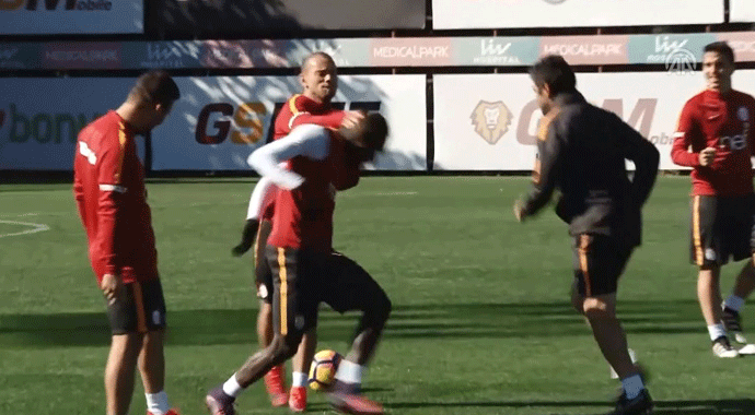 Sneijder'den Bruma'ya Osmanlı tokadı!