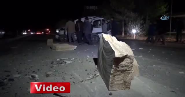 Tır, iki araca çarptı: 1 ölü
