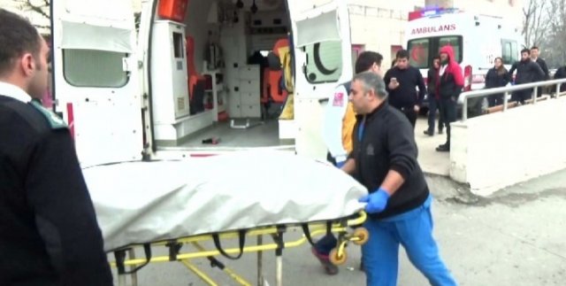 3 yaşındaki Meysun yangında can verdi, kardeşi yoğun bakımda...