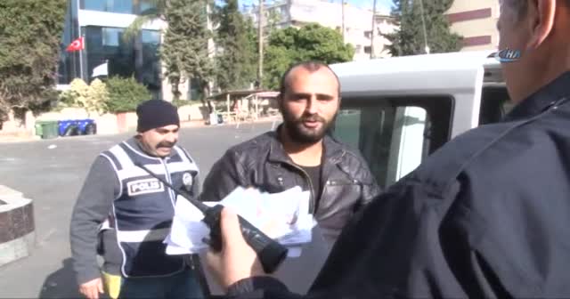 Adana’da başkasının yerine ehliyet sınavına giren 10 kişi yakalandı