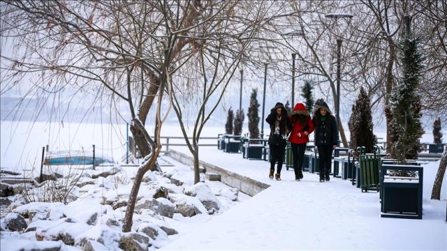 Ankara beyaza büründü
