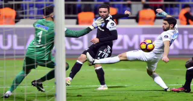 Beşiktaş ilk mağlubiyetini aldı