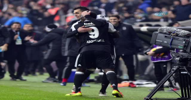 Beşiktaş, liderin ensesinde