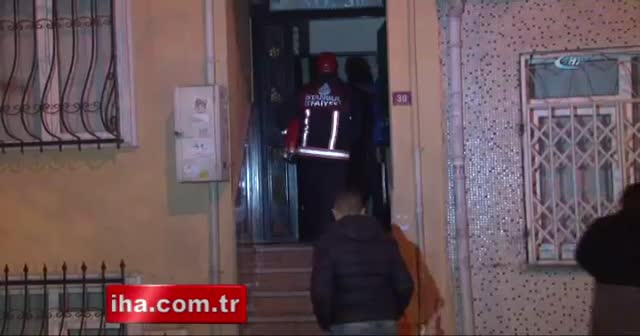 Beyoğlu’nda apartmanda çıkan yangın paniğe neden oldu