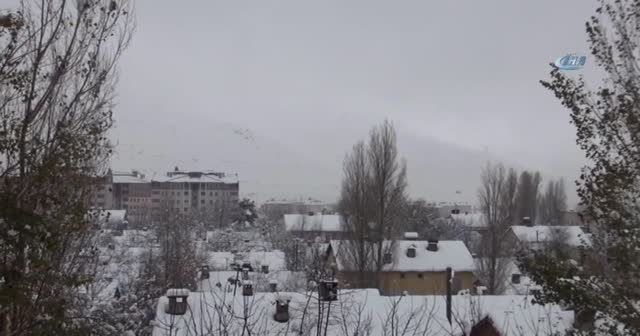 Bitlis’te yarım metreye kar yağdı