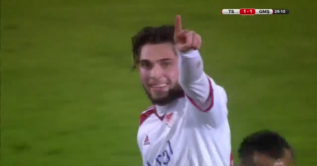 Çalhanoğlu'nun kardeşinden Trabzonspor'a füze