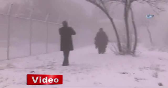 Çamlıca tepesi beyaza büründü