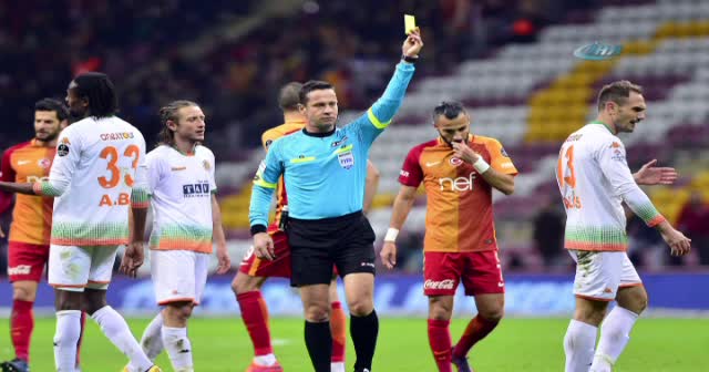 Cimbom gol olup yağdı