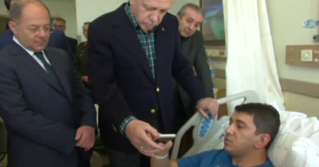 Cumhurbaşkanı Erdoğan'dan yaralılara ziyaret