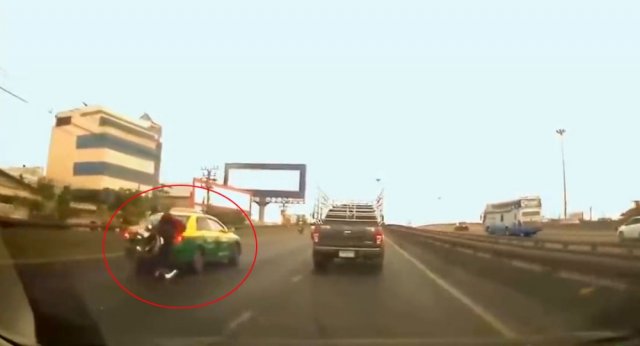 Dikkatsizliğini bedelini canıyla ödüyordu