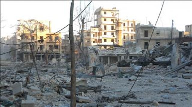 Doğu Halep'te rejim saldırıları sürüyor