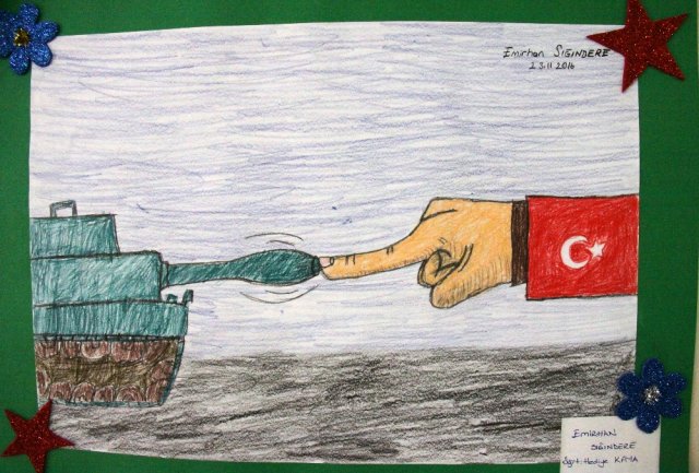 Engelli öğrenciler 15 Temmuz’u resmetti