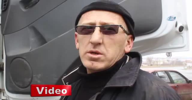 Fare, kamyonun kablolarını yedi