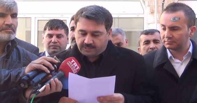 Halep’te ölen Suriyeliler için gıyabi cenaze namazı kılındı