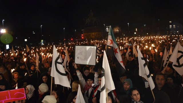 Halep'te sivillere yönelik saldırılara tepkiler