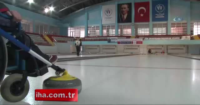 Hayata Curling ile tutundular