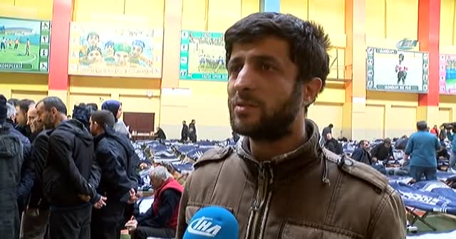İBB evsiz vatandaşları spor salonunda topladı