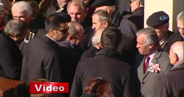 İsmet Sezgin’e veda