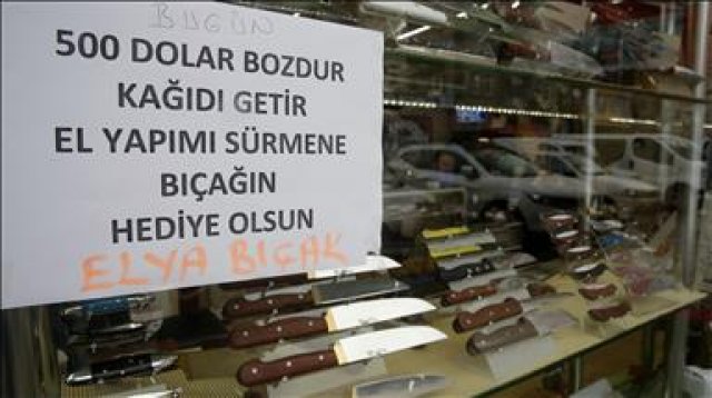 Karadenizli esnaf Türk lirasına sahip çıkıyor