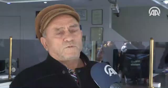 Vatandaş TL'ye sahip çıkıyor! Kimi bahşişini kimi birikimini liraya çevirdi