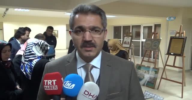 Makamına gelen hediyeleri Suriyeliler için açık artırma ile sattı