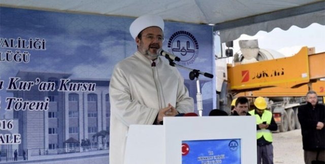 Memuriyete başladığı şehirde hutbe okudu