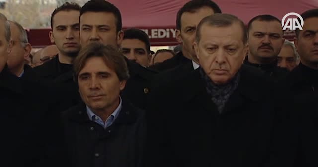 Prof. Dr. Yalçın son yolculuğuna uğurlanıyor