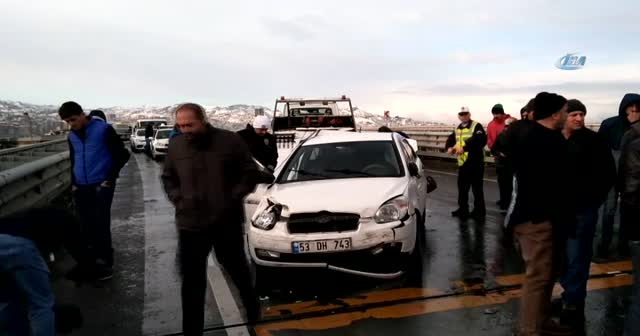 Rize’de 20 aracın karıştığı zincirleme trafik kazası: 8 yaralı