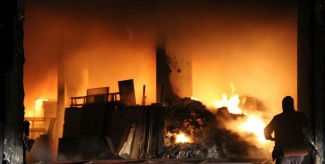 Samsun'da fabrika yangını