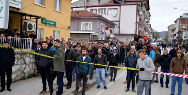 Şizofreni hastası dehşet saçtı