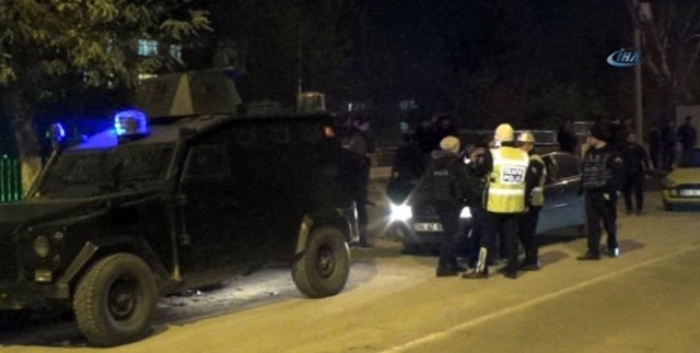 Türkiye genelinde 40 bin polisle 'Huzur' operasyonu